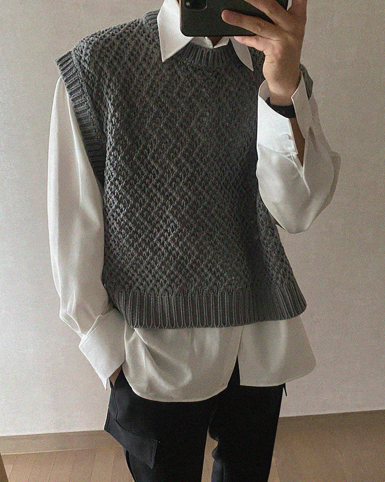 Ribbed Round Neck Textured Vest