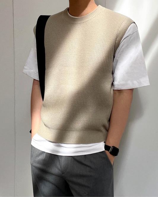 Knitted Roundneck Vest