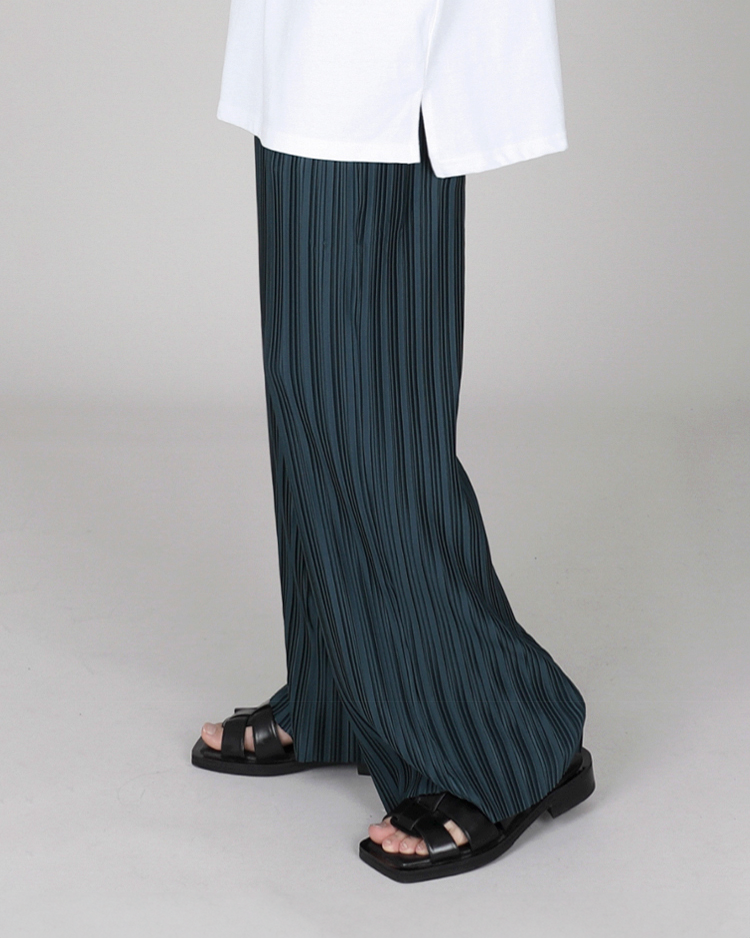 Textured Flowy Drape Pants