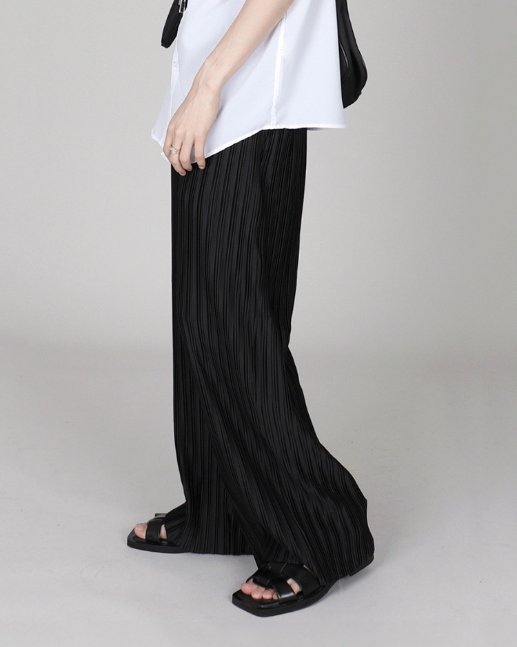 Textured Flowy Drape Pants